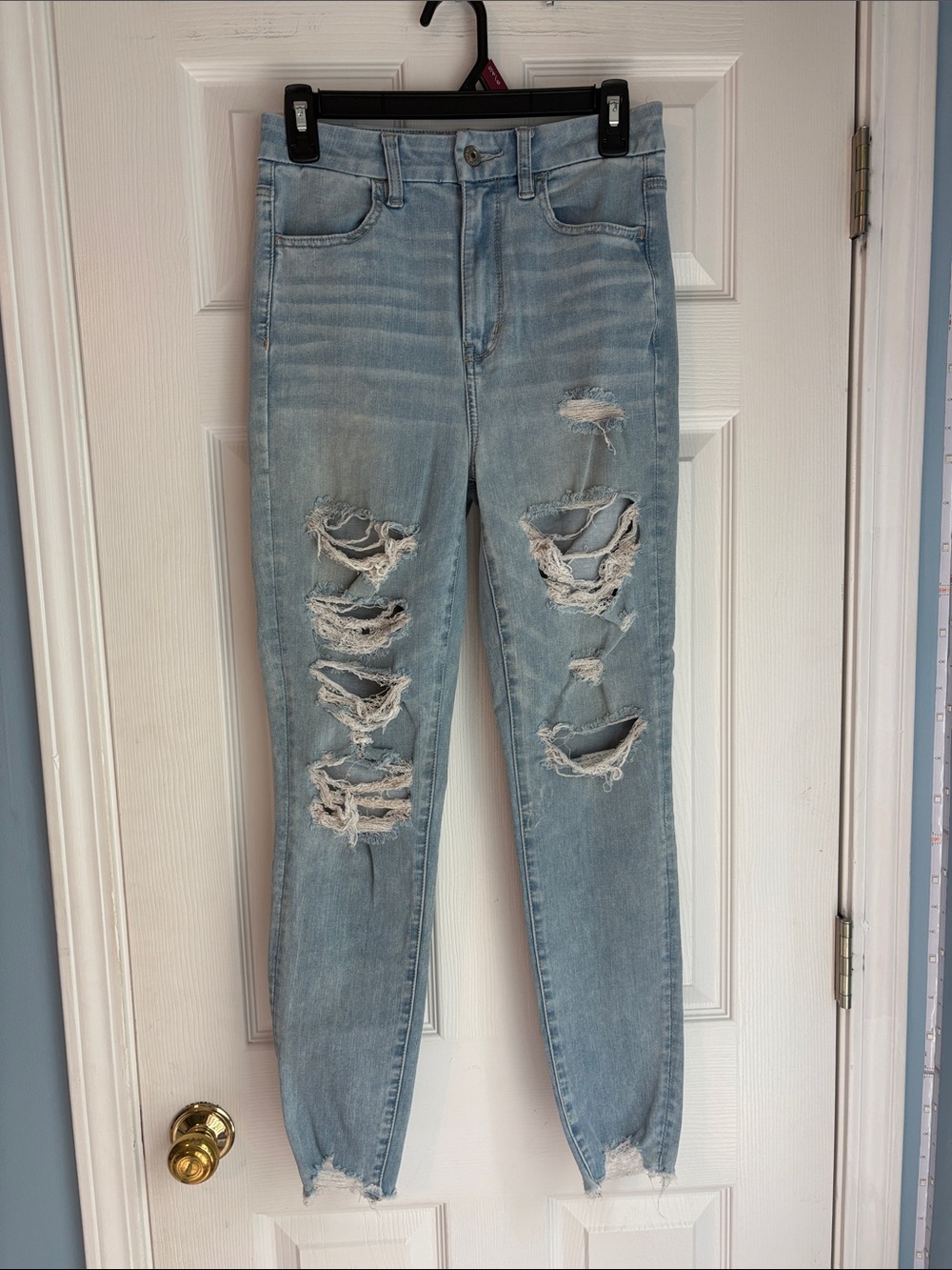 American Eagle Outfitters Light Blue Ripped Skinny Jeans Stretchy